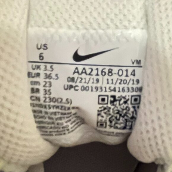 Nike Air Max Axis with Box - Picture 10 of 11